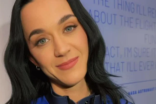 Print de vídeo de Katy Perry - Metrópoles