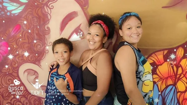Irmãos na fila de adoção buscam uma família: “Que cuide e seja do bem”