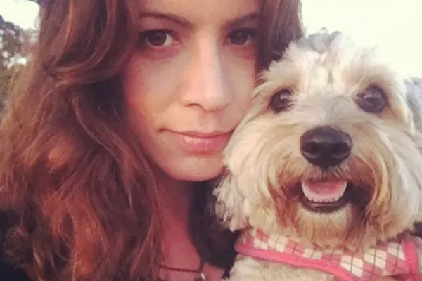 Atriz de Capitão América alega legítima defesa após matar a mãe