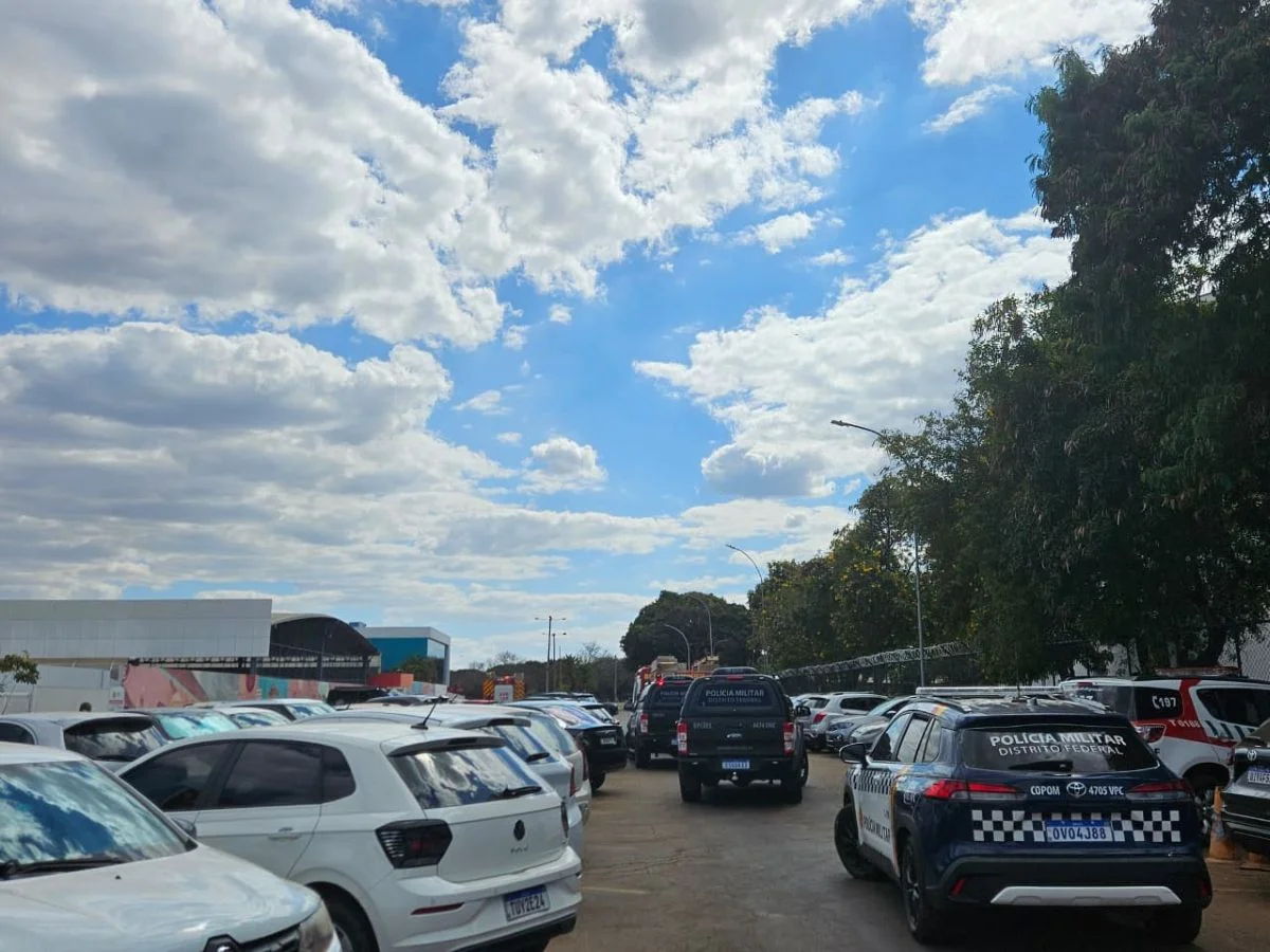 Operação Petardo fechou estacionamento na 601 Sul Operação Petardo fechou estacionamento na 601 Sul