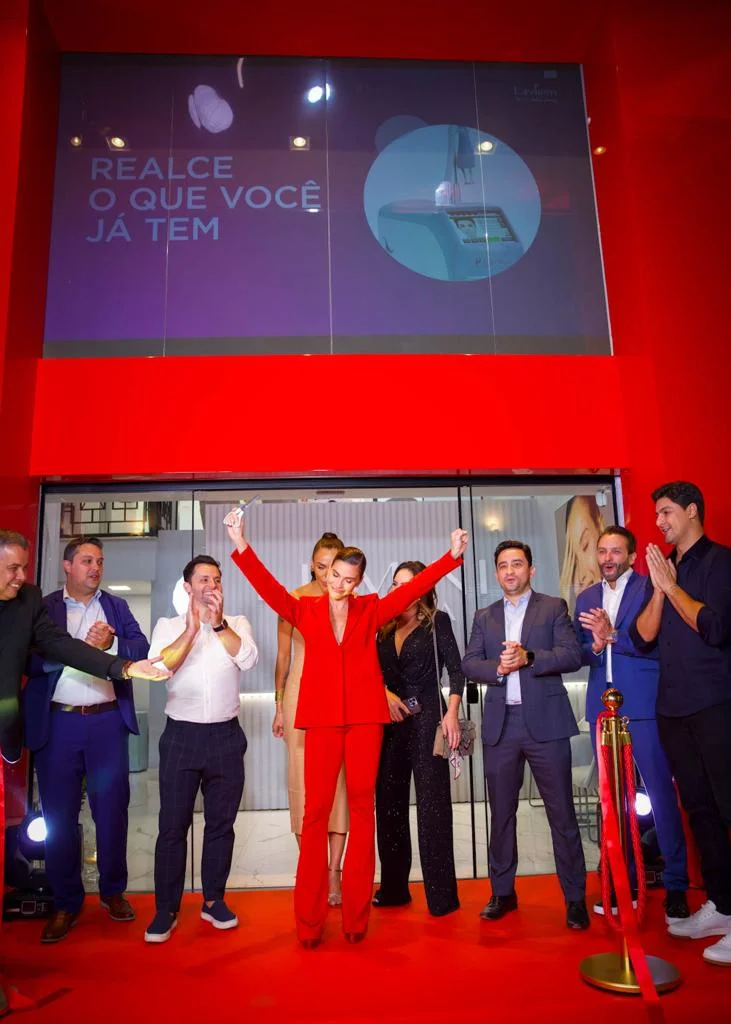 Andressa Suita inaugura clínica de estética em Goiânia Andressa Suita inaugura clínica de estética em Goiânia