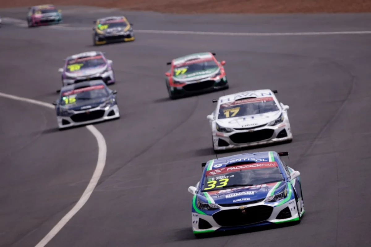 Gabriel Koenigkan é campeão da Stock Light após 3º lugar em Brasília - imagem 1 Gabriel Koenigkan é campeão da Stock Light após 3º lugar em Brasília - imagem 1