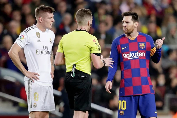 Barcelona e Real Madrid fazem clássico morno e ficam no 0 x 0