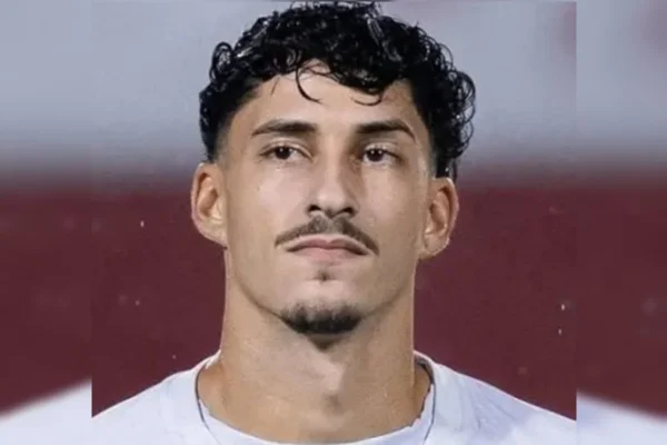 Jogador preso por agredir namorada