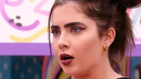 Jade Picon chocada