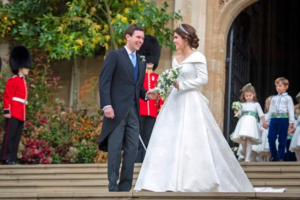 Cerimônia real: veja looks do casamento da princesa Eugenie