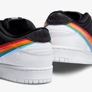 Detalhes do tênis Nike SB Dunk Low Pro x Polaroid