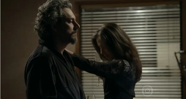 José Alfredo (Alexandre Nero) e Cora (Marjorie Estiano) em Império
