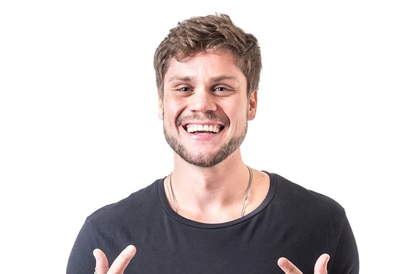 BBB18: Breno toma banho e mostra demais após prova