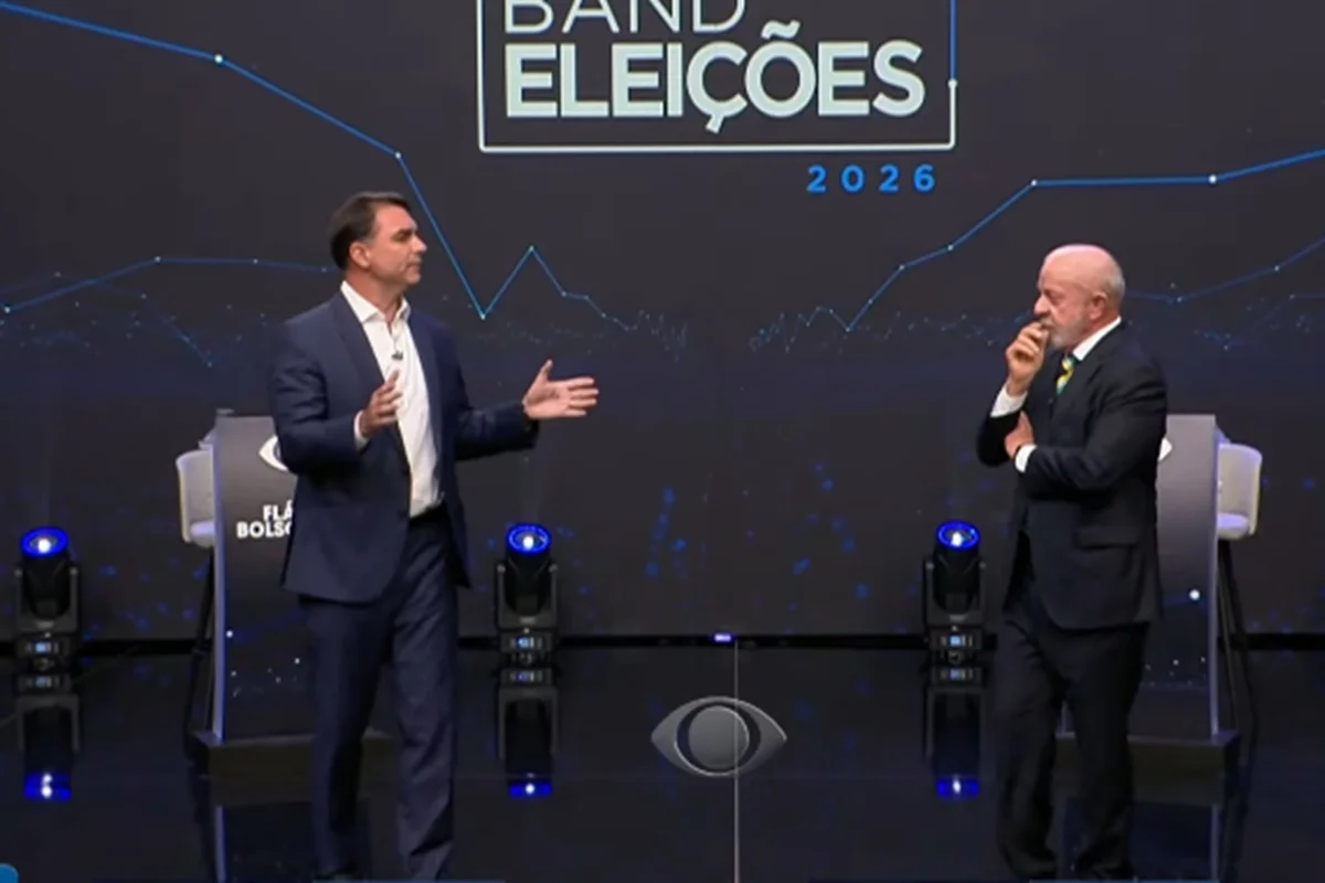 Flávio pergunta “cadê Lulinha” e Lula diz que Luchsinger é “problema da PF"