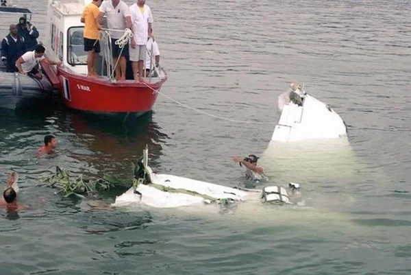 Destroços do avião que caiu com Teori Zavascki são removidos