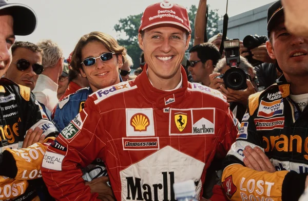 Foto colorida de Michael Schumacher - Metrópoles