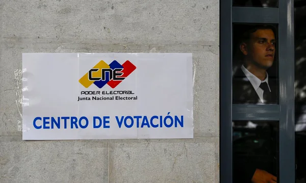 Venezuela: eleitores discutem em local de votação. Veja vídeo