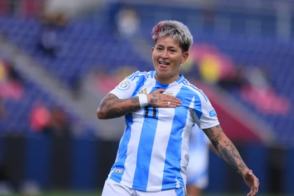 Foto colorida de Yamila Rodriguez, da Argentina - Metrópoles
