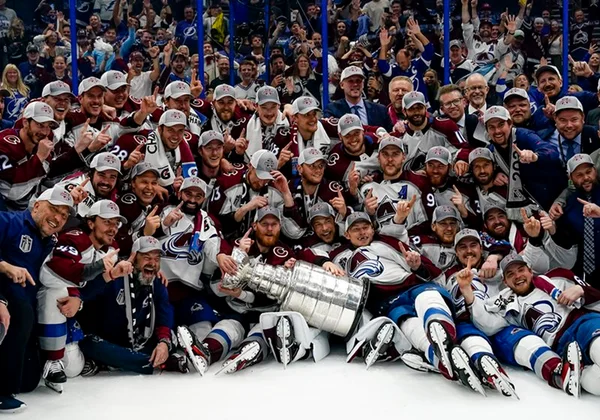Colorado Avalanche supera Tampa Bay e é o campeão da Stanley Cup 2022