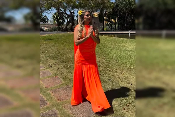 Preta Praiana recebe apenas 177 votos e dispara: “Me traíram” - destaque galeria Preta Praiana recebe apenas 177 votos e dispara: “Me traíram” - destaque galeria