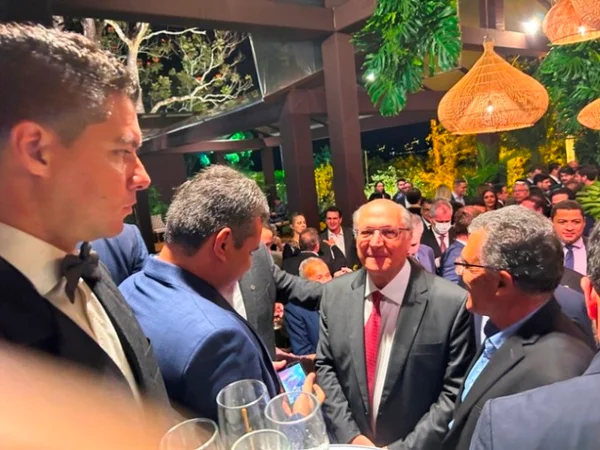 Alckmin na festa do Sarney