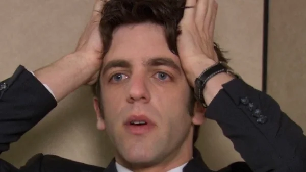 Sem saber, ator de The Office estampa produtos ao redor do mundo