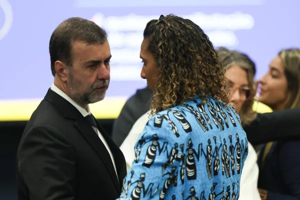 Freixo acompanha julgamento de réus acusados de mandar matar Marielle