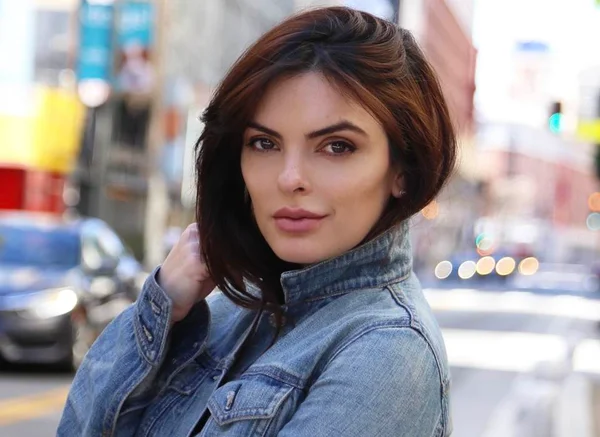Atriz Talita Maia