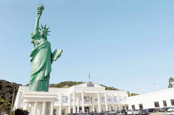 Estátua da Havan - Metrópoles