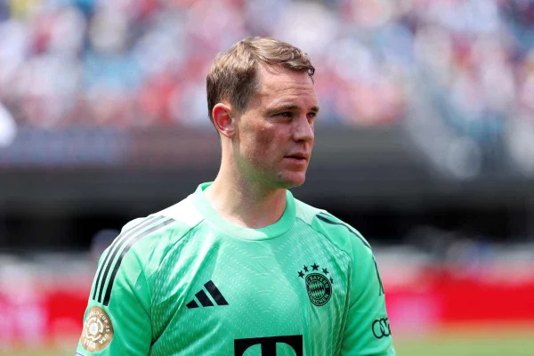 Imagem colorida de Manuel Neuer - Metrópoles