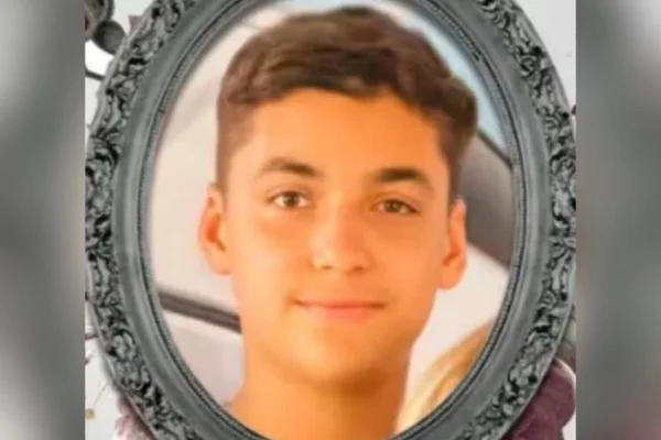 Adolescente morre choque celular carregador goias alexania