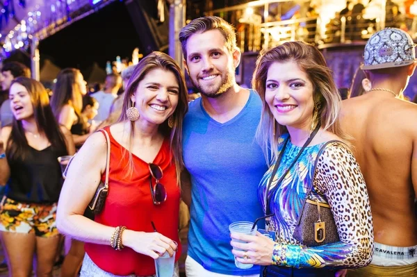 Renata Fernandes, Fernando Albuquerque e Camila Albuquerque Renata Fernandes, Fernando Albuquerque e Camila Albuquerque
