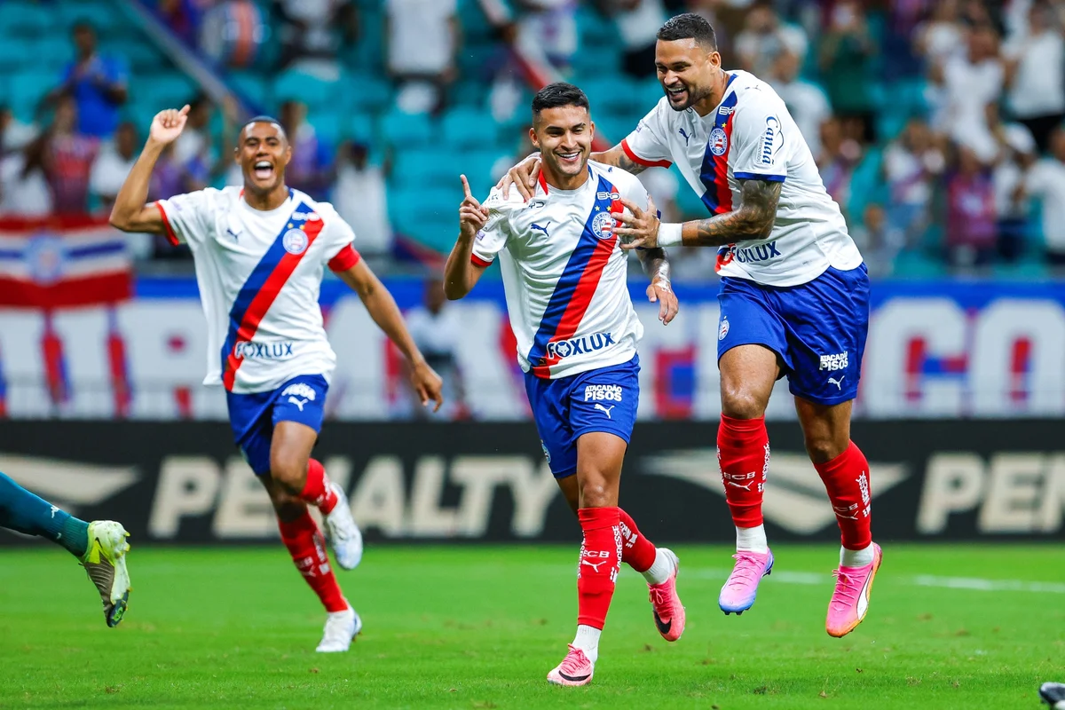 Bahia vence Chapecoense por 2 x 0 em partida atrasada do Brasileirão - imagem 3 Bahia vence Chapecoense por 2 x 0 em partida atrasada do Brasileirão - imagem 3