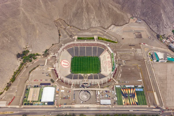 Imagem colorida do Estádio Monumental, sede da Libertadores 2025