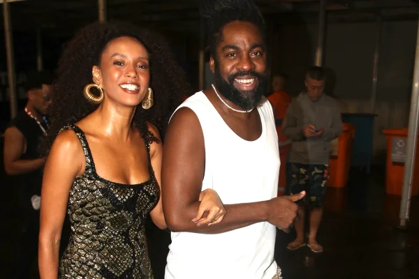 Desfile das Campeãs do RJ: confira famosos que estiveram na Sapucaí