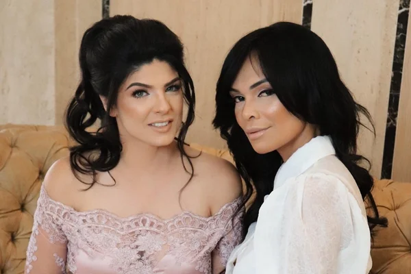 Fazer o bem: Influencer Ju Cunha promove ação social com dia de beleza