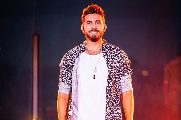 Gustavo Mioto debocha dos boatos de participação no BBB21