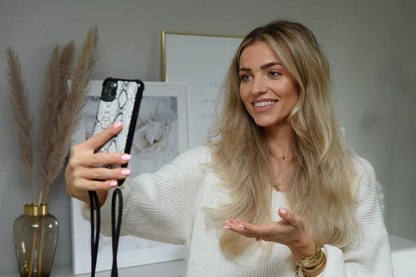 Influencers britânicos não podem mais usar filtros em campanhas de beleza
