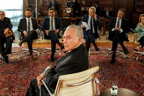 Michel Temer diz que eventual prisão de Lula causará instabilidades
