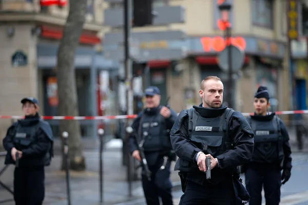Presos na França queriam fazer ataque terrorista no dia 1º de dezembro