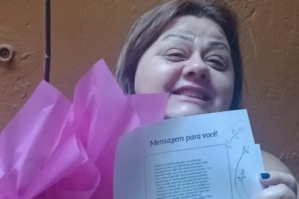Imagem colorida de Selma Marconi Sanches, obrigada pela Secretaria de Educação de SP a pagar por notebooks furtados. - Metrópoles