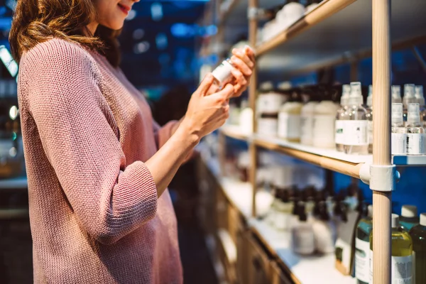 Vício em skincare? Veja o que o excesso de produtos pode fazer à pele