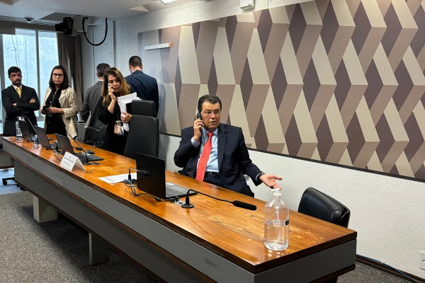 eduardo braga ccj senado