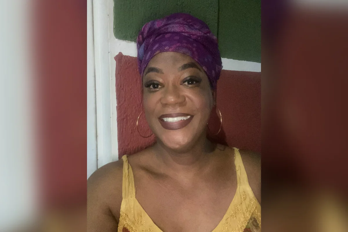 Depois de 31 anos de serviços prestados à Polícia Militar de Minas Gerais, a Subtenente Juliana comunicou sua transferência para a reserva remunerada Depois de 31 anos de serviços prestados à Polícia Militar de Minas Gerais, a Subtenente Juliana comunicou sua transferência para a reserva remunerada