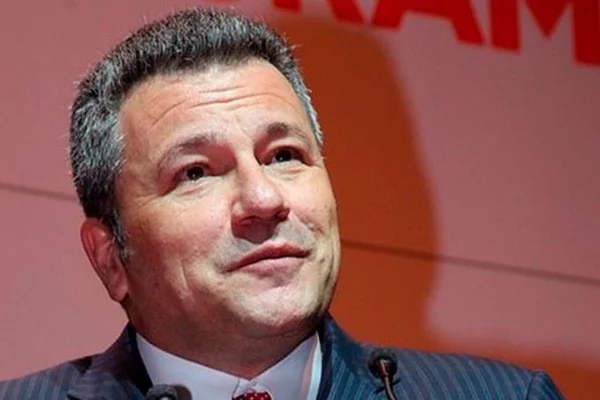 Imagem colorida de presidente da Jac Motors Brasil
