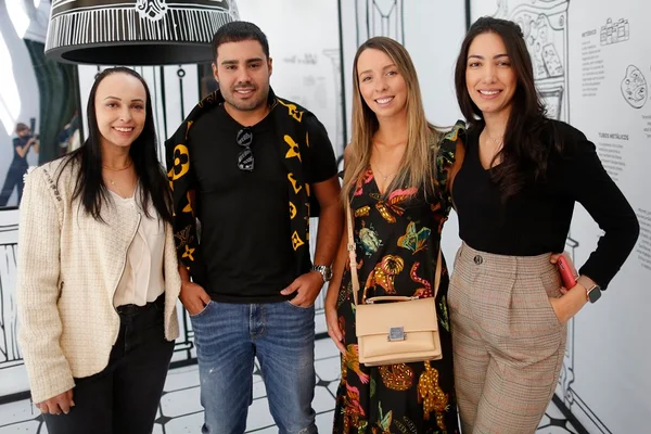 Convidados prestigiam chegada da exposição de Claude Monet em Brasília