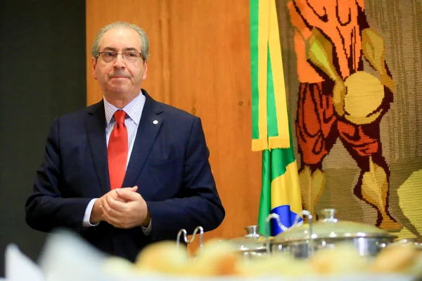 Cunha quer votar projeto que pode afetar votações no Conselho de Ética