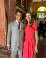 Guto Galvão e Camila Queiroz