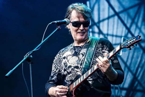 Quem foi Rogério Meanda, guitarrista da Blitz que morreu aos 61 anos