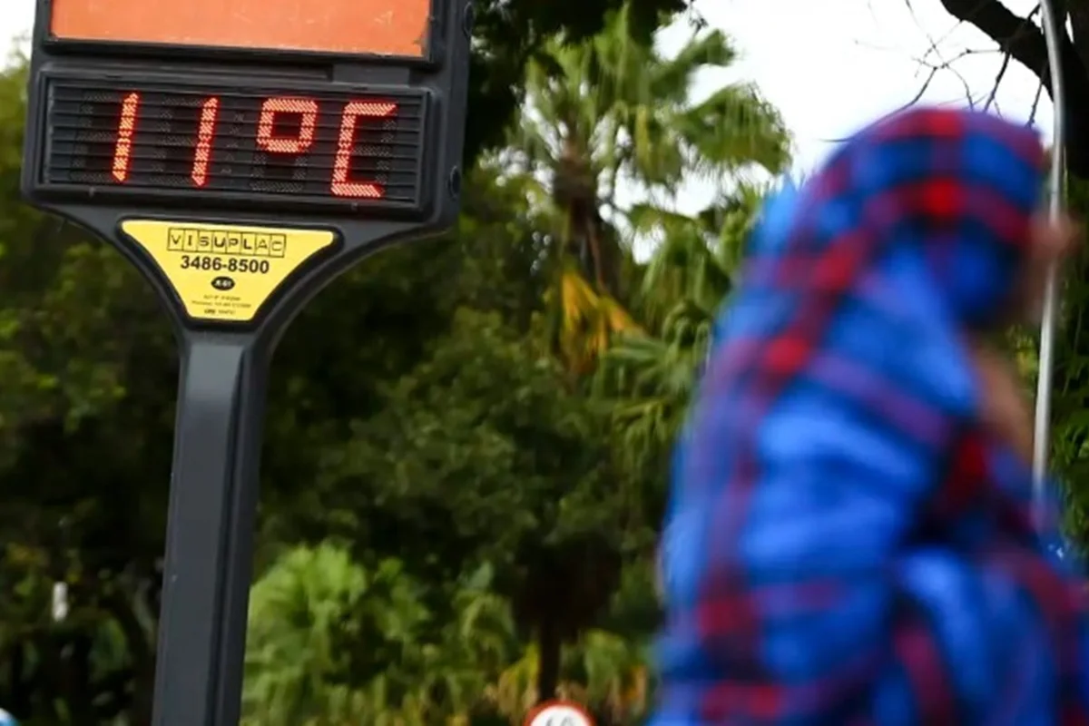 Que frio: massa polar avança e deixa termômetros perto de 0ºC no Sul