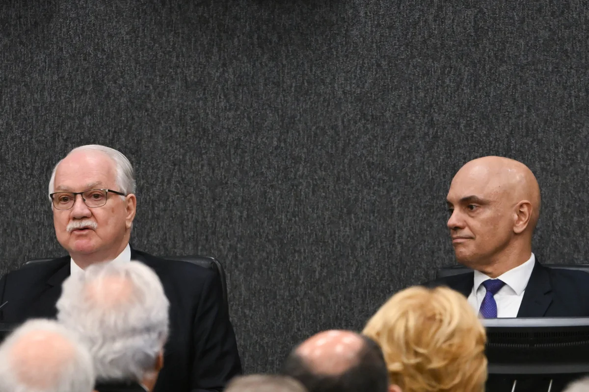 Crise no STF: Fachin assume caso Moraes e decidirá futuro de Master e INSS - imagem 2 Crise no STF: Fachin assume caso Moraes e decidirá futuro de Master e INSS - imagem 2