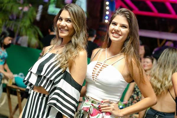 Julia Barros e Adriane Andrade Julia Barros e Adriane Andrade