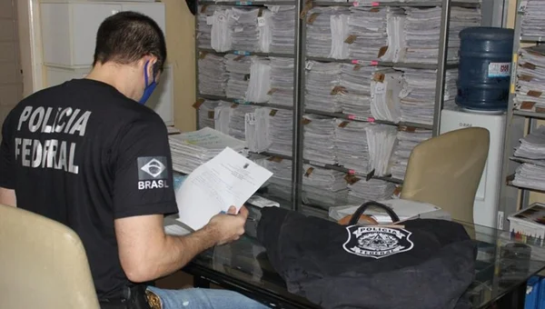 Operação da Polícia Federal no Ipub da UFRJ