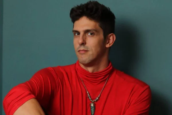 Rafael Infante irá contracenar com Manu Gavassi no cinema